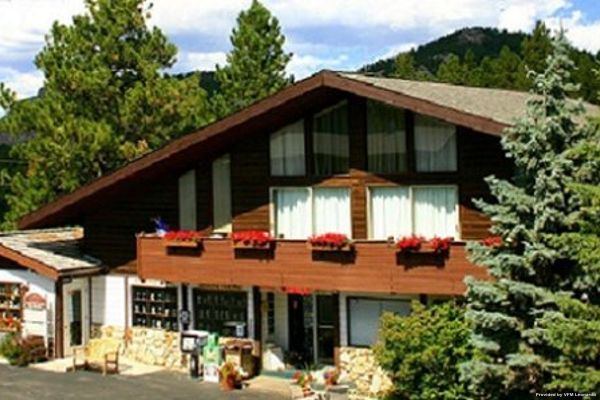 THE BAVARIAN INN (Custer)